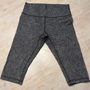 Lululemon yoga pants